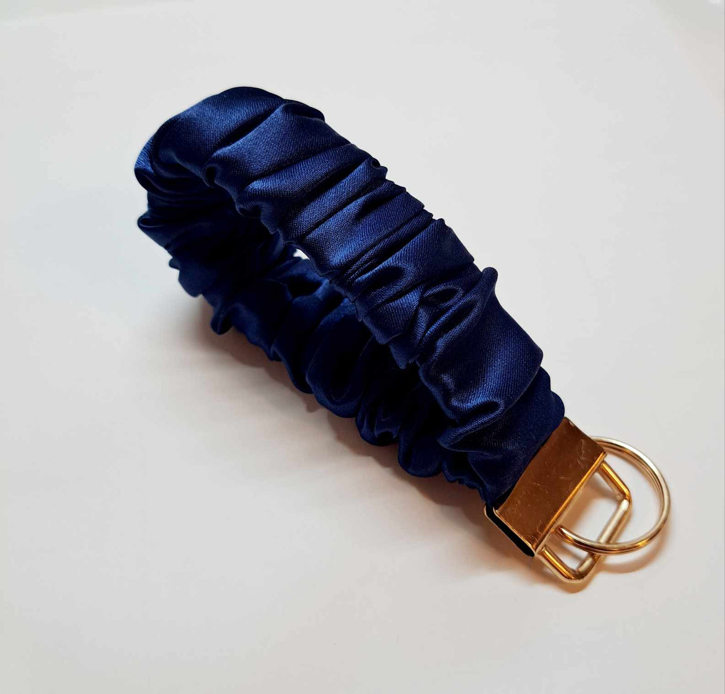 Porte-Clé en chouchou - Bleu foncé en satin